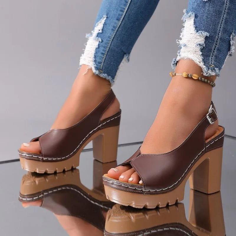 VIVIENNE PUMPS Chunky Sculptural Pumps